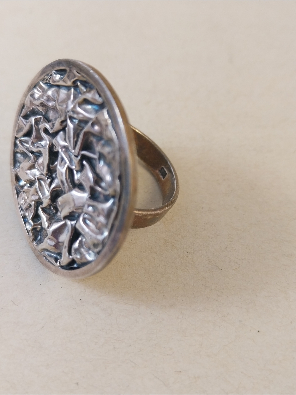 Sterling Silver Ring - Textured Round Design - Picture 5 of 12